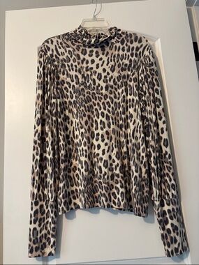 VENUS Leopard Print Long Sleeve Mock Neck Top - Beige & Black-21 in pit to pit